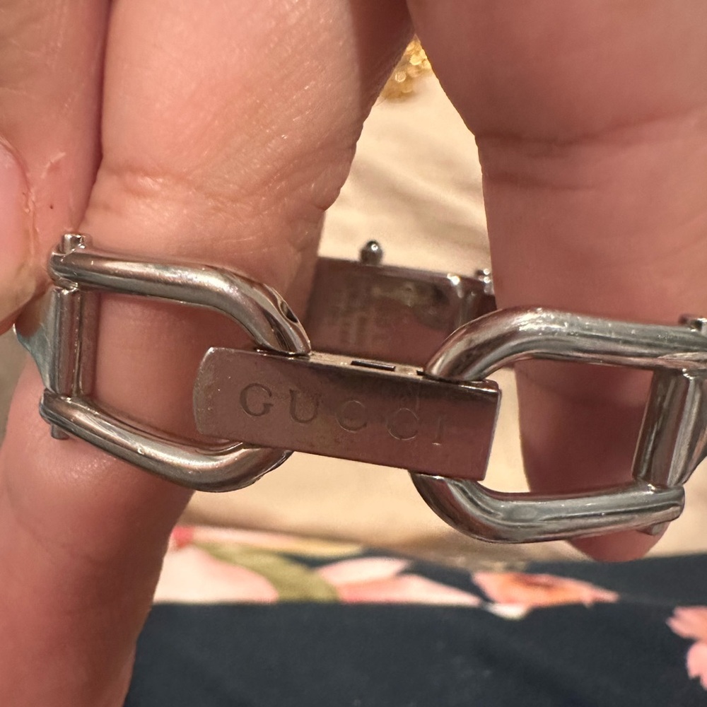 Gucci watch silver stainless steel Gucci watch black slim Gucci bracelet watch - Picture 15 of 17